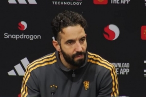 阿莫林：我認為球員們并沒想著進前5 對我們來說每場比賽都很艱難