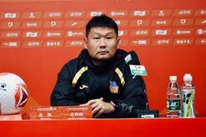 博主：38歲前國腳劉建業(yè)將執(zhí)教重慶銅梁龍，帶隊征戰(zhàn)中超