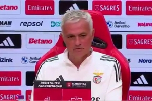 穆帥：三連勝是個好勢頭，被比作法拉利？我現(xiàn)在開本菲卡給的寶馬