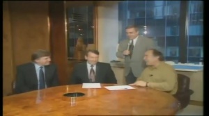 沒人比我更懂抽簽！1991年，45歲的特朗普為英聯(lián)賽杯8強(qiáng)抽簽