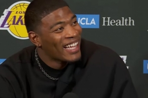 詹姆斯本可以在加時(shí)賽拿到2分？八村塁：我還真沒(méi)想到這點(diǎn)??