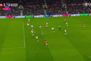 B費(fèi)補(bǔ)時(shí)階段兩次射門(mén)打飛，阿莫林無(wú)奈抱頭