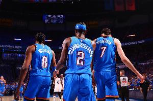 追夢：對現(xiàn)在的雷霆來說 相比追逐73勝更重要的是爭奪總冠軍！