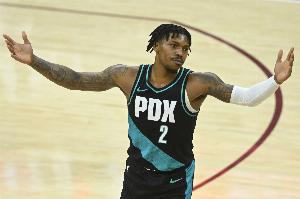 不愧是你！凱萊布·樂福半場2中0未得分僅拿2籃板 正負值-19