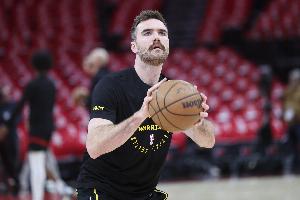 徐靜雨：球權(quán)放到斯潘塞手里比給波杰強多了 巴特勒不行就送走吧