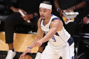 濃眉：小內(nèi)姆哈德能做出正確的判斷和決策 能滿足你對控衛(wèi)的期望