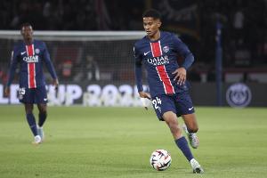 馬尤盧成為巴黎隊(duì)史打進(jìn)10球第三年輕球員，僅次于雷諾、姆巴佩