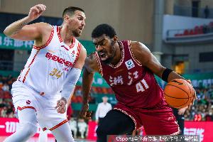 差出來不少分！半場罰球對比：浙江23中19 新疆則是9中7