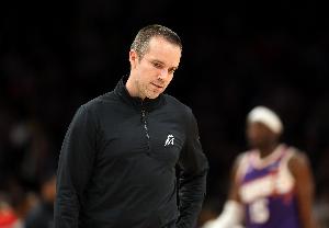 三分36中5！奧特：和傳球流暢度&掩護質量&進攻節(jié)奏都有關系