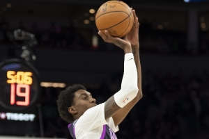 13中10高效砍27分！芬奇：麥丹具備優(yōu)秀中距離射手的所有特質