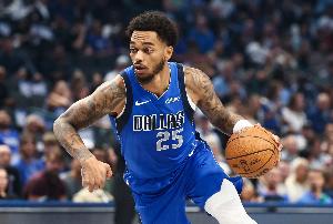 場均16分7.8板！獨(dú)行俠戰(zhàn)火箭 連續(xù)缺席4場比賽的華盛頓迎來復(fù)出