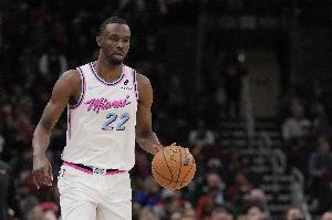 侵略性不足！維金斯10中6&無(wú)罰球拿到13+4+4 正負(fù)值-27全場(chǎng)最低