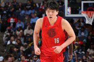 亟需調(diào)整~楊瀚森開季13場比賽三分16投僅1中 今天三分2中0