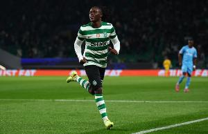 青春風(fēng)暴！記錄報：葡體主帥計劃讓18歲若昂·西蒙斯和昆達(dá)戰(zhàn)拜仁