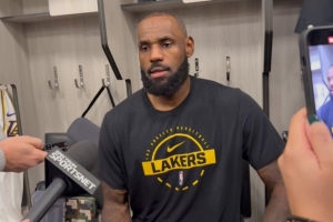 詹姆斯：我生涯第一次無法在夏休期訓(xùn)練 年紀(jì)漸長更需要季前訓(xùn)練