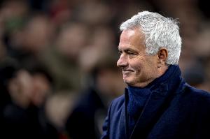 六臺(tái)嘉賓：皇馬必須盡快做決定，若我做主明天就請(qǐng)回穆里尼奧