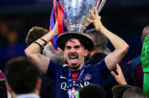 維蒂尼亞：恩里克可能對我影響最大 金球第三？集體獎(jiǎng)項(xiàng)更有價(jià)值