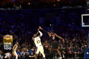 見你就來勁！詹姆斯長兩分+三分連續(xù)迎射喬治 連得5分！