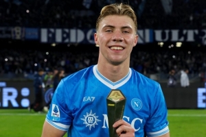 梅開二度！霍伊倫當(dāng)選那不勒斯2-1尤文圖斯一役全場(chǎng)最佳