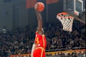 俱樂(lè)部杯四戰(zhàn)全勝晉級(jí)！廣廈男籃明日返回杭州 備戰(zhàn)新賽季揭幕戰(zhàn)