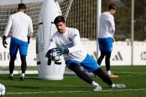 皇馬官方曬訓(xùn)練照：維尼修斯、庫爾圖瓦、呂迪格在列，姆巴佩缺席