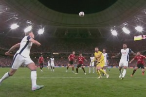 錯(cuò)失獎(jiǎng)杯！范德芬這一腳曾讓曼聯(lián)球迷心碎