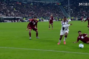 錯失良機(jī)！伊爾迪茲送妙傳！戴維前插打門被撲出！