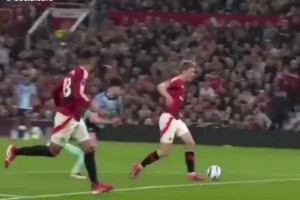 曼聯(lián)博主：都是半斤八兩，看看霍伊倫的這次機會