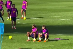 頂級(jí)的情緒控制！曼聯(lián)：真正的巨星，只專注于賽場(chǎng)！