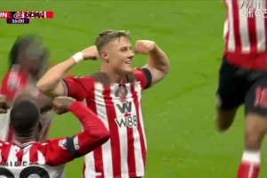 8場連續(xù)零封金身告破！巴拉德亂戰(zhàn)前插破門，阿森納0-1落后桑德蘭