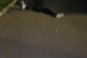 不要輕易模仿！名場面：穆西亞拉弟弟模仿C羅慶祝結果滑到了！