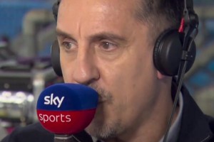 韋格霍斯特進(jìn)球被判無(wú)效后，烏德勒支的隊(duì)醫(yī)嘲笑其慶祝動(dòng)作