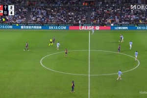 補(bǔ)時(shí)染紅！德容拼搶時(shí)踩到阿斯帕斯，兩黃變一紅被罰下場(chǎng)