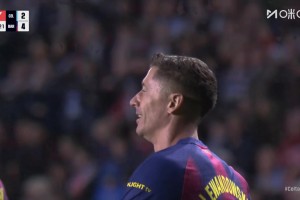 復(fù)出即戴帽！拉什福德角球助攻，萊萬甩頭破門！