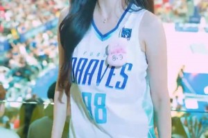 啦啦隊(duì)都跳成這樣了，誰(shuí)還有心思看籃球賽啊