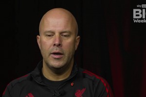 斯洛特在采訪時表示：觀看瓜迪奧拉的球隊比賽是一種“享受”