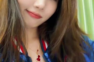 烤肉姐曬換裝視頻： 偶爾來玩下，順便喊一句，快船加油！??