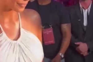 金卡戴珊收到梅西國(guó)家隊(duì)球衣：非常感謝！我兒子很喜歡他