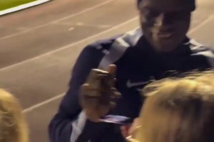 恐怖的陣容！法國隊球員的球迷簽名時間！