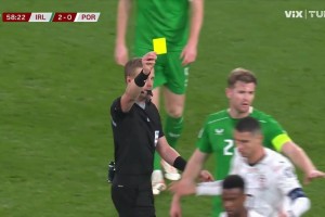 【集錦】世預賽-C羅報復性肘擊染紅 葡萄牙0-2愛爾蘭無緣提前出線