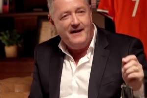 聲援C羅！摩根曬視頻：梅西同樣肘擊對手就沒事