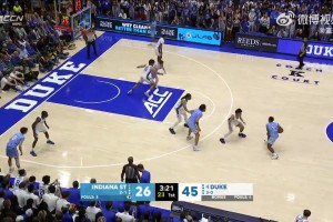 明年狀元熱門！卡梅隆-布澤爾居然來了一個搶斷后暴扣！