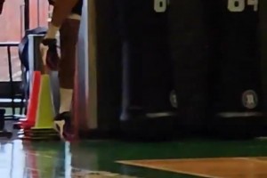 看起來哪里像六個(gè)月前斷了跟腱的？塔圖姆正在訓(xùn)練，復(fù)出在即！