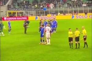 就讓這大雨落下~尼日利亞主帥曾慘遭絕殺，賽后以水洗面！