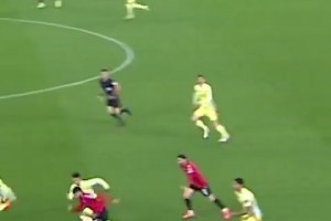 再遇巴黎就看你了！歐洲杯官方曬蘇維門(mén)迪世預(yù)賽上單防K77