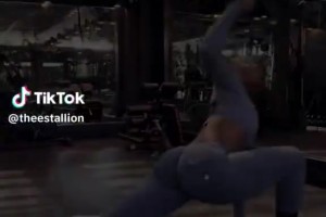 她是真能說！克萊女友馬冬梅的日常健身！暴力身材也得努力維持~