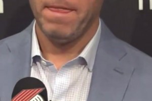 開(kāi)拓者總裁此前：選中小楊后運(yùn)營(yíng)數(shù)據(jù)暴漲，一直在和火箭高管交流