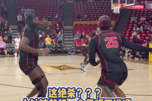 這神仙絕殺？??？金發(fā)姑娘起碼一周聽不進課！