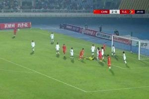 萬(wàn)項(xiàng)倒三角傳中，張旭堯點(diǎn)球點(diǎn)推桿破門(mén)