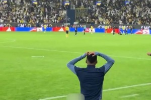 這是40歲的人能干出來(lái)的事？C羅復(fù)刻對(duì)尤文驚世倒勾驚呆隊(duì)友